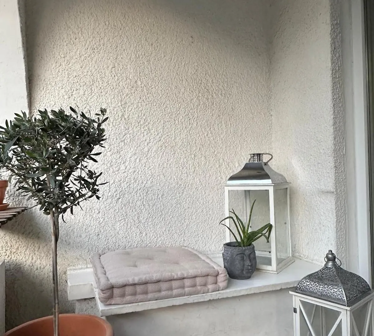 Casi-Homes لارنكا